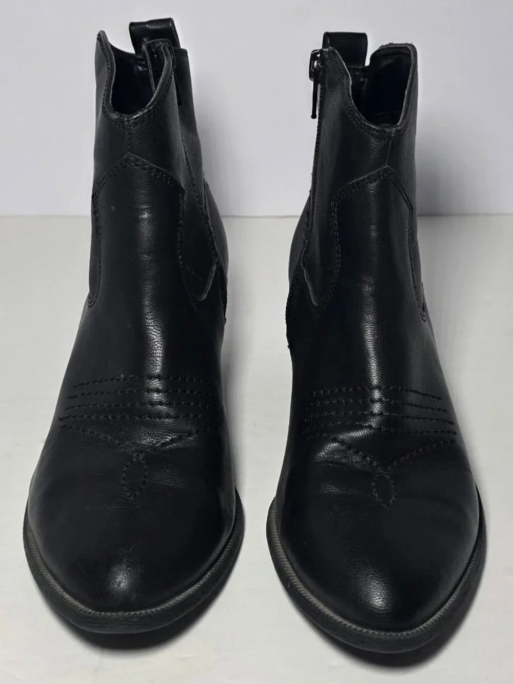 Style & Co Womens Black Zippered Ankle Boots Size 5.5M